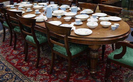 A Victorian mahogany extending dining table (later additional leaves) 330cm